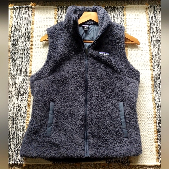 Patagonia Sweaters - 🔥 Patagonia Sweater Vest dark gray
